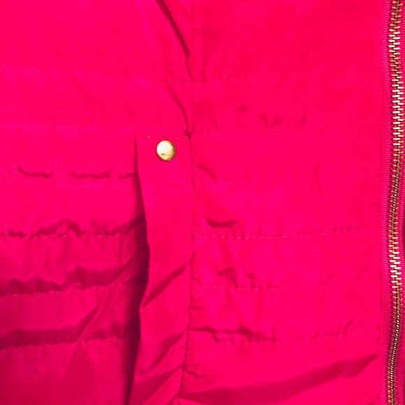 VEST - Picture 5 of 8